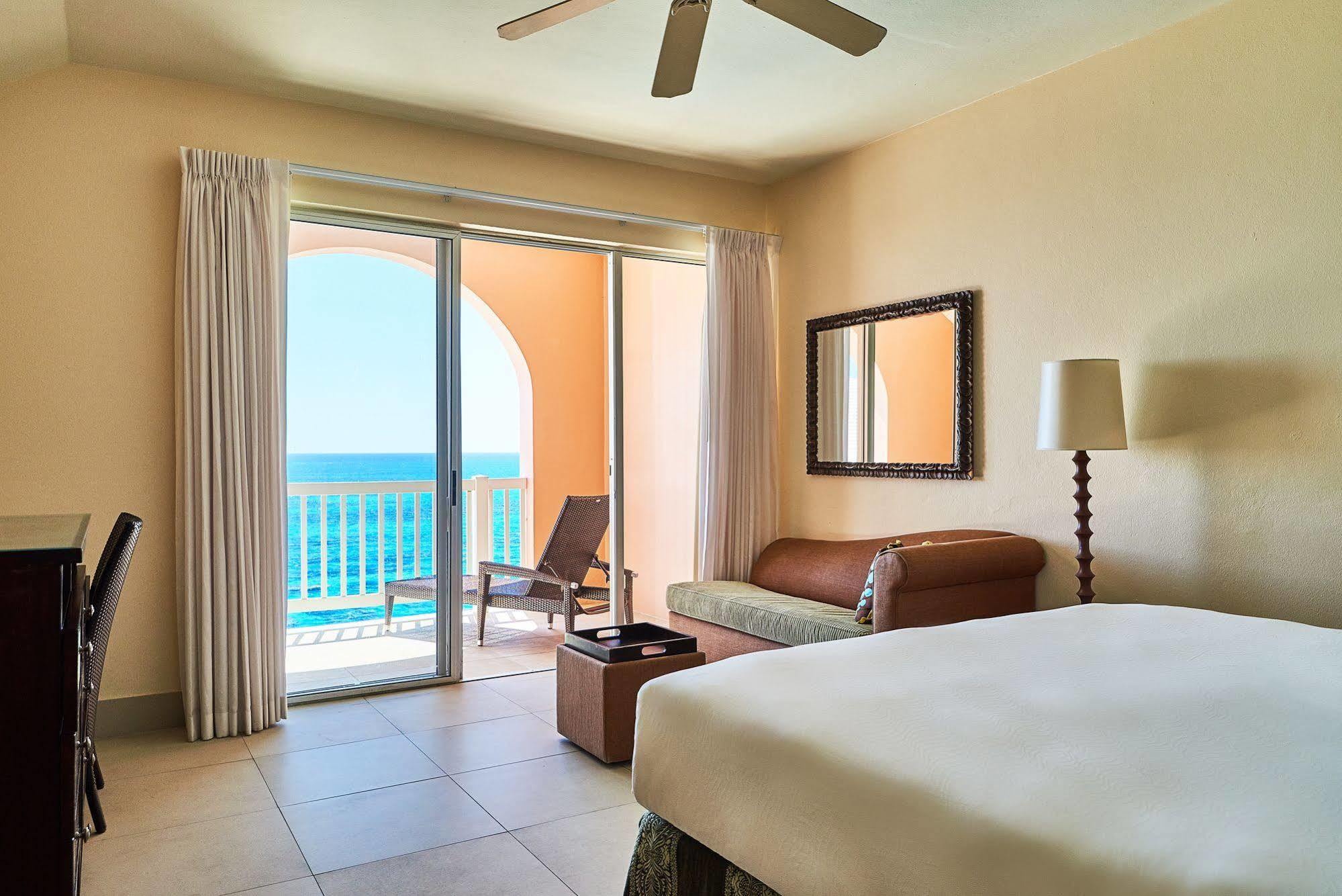 The Reefs Resort And Club Southampton Экстерьер фото